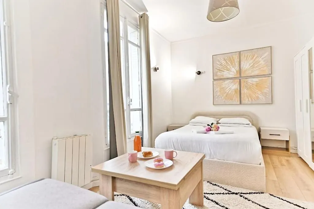 Apartment Paisible Parc Des Buttes-chaumont Paris